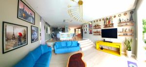 Casa Áurea! A 100 metros da areia de Ponta Negra, com vista deslumbrante do mar