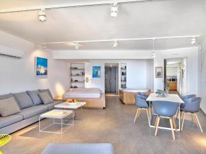 Alectrona Living Crete, Apartment RocSea