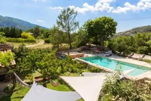 Villa charmante à Vauvenargues avec piscine privée et jardin - Jouques