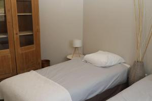 Villa pleine campagne, piscine chauffée , Lubéron