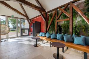 Hotels ibis Styles Dijon Sud Domaine De Beauregard 21600 Longvic : photos des chambres