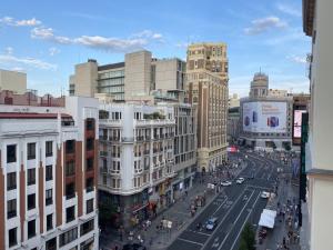 Apartamento Doble Exterior en la GRAN VIA #45 de Madrid 7-2 - 3-звездочные отели в городе Мадрид