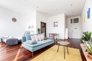 Bonjardim Studio w Balcony by LovelyStay