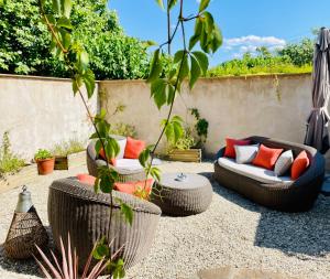 Maisons de vacances Le Domaine de La Tuilerie - Gite de charme en bord de riviere avec piscine : photos des chambres