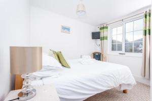 Double Room with Private Bathroom room in Driftwood Spars