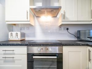McCrackens Townhouse - 10 Min Walk to City Centre - Pass the Keys