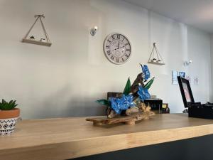 Hotels Logis Hotel Castel de Mirambel : photos des chambres