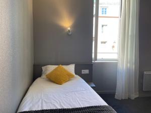 Hotels Logis HOTEL CASTEL DE MIRAMBEL : photos des chambres