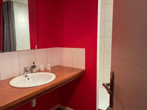 Hotels Logis Hotel Castel de Mirambel : photos des chambres