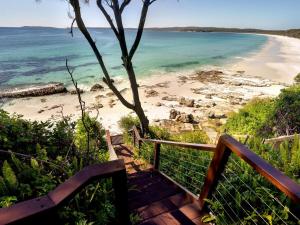 Scarborough Hyams Beach