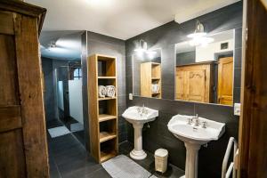 Chalets Chalet LouBochu Chatel Reservation : photos des chambres