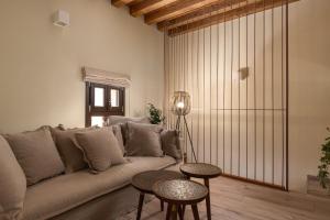 San Antonio Luxury Apartments, Medieval Town