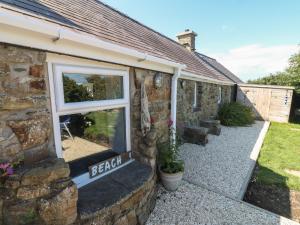 Sunstone Garreg Haul