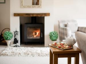 Teagles Cottage in Stow, EV parking