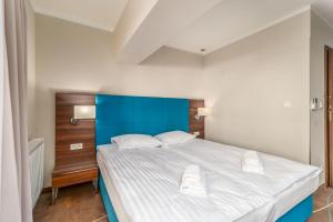 Rent like home Hotel Room 210