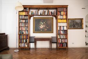 Sophisticated apt near Duomo