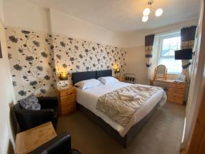 Deluxe Room room in Paignton Court