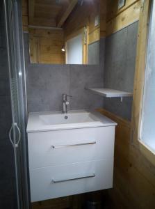 Appartements Le Petit Chalet de Nimes Shantay Youstay : photos des chambres