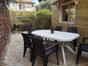 Appartements Le Petit Chalet de Nimes Shantay Youstay : photos des chambres