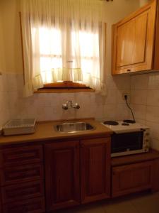 Studio (3 Adults)