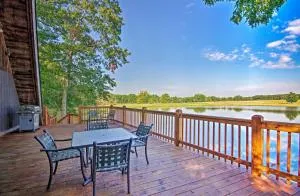 Lakefront A-Frame Cabin with Community Perks - Mexico