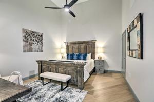 Modern Downtown Birmingham Condo with Rooftop Access