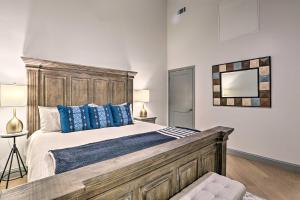 Modern Downtown Birmingham Condo with Rooftop Access