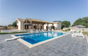 obrázek - Amazing Home In Ragusa With 6 Bedrooms, Private Swimming Pool And Outdoor Swimming Pool