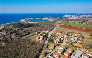 1 Bedroom Cozy Apartment In Duba - Seget