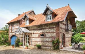 Amazing home in Hericourt-en-Caux with 6 Bedrooms and WiFi