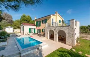 Cozy Home In Medulin With Sauna - Medulin