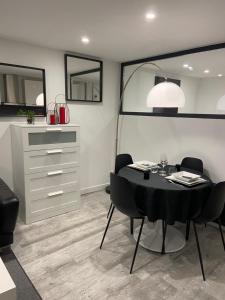 Appartements Charmant studio neuf de 40m2 / tout confort : photos des chambres