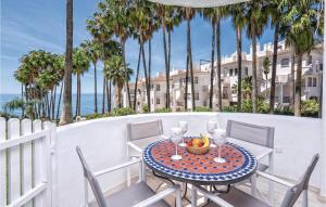 Two-Bedroom Apartment room in Stunning apartment in Calahonda w/ Outdoor swimming pool Outdoor swimming pool and 2 Bedrooms