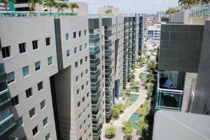 LUXUOSO BEIRA MAR 03 QUARTOS