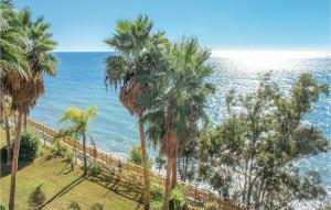 2 Bedroom Cozy Apartment In Estepona