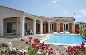 Stunning Home In Prades Sur Vernazobre - 圣希尼扬