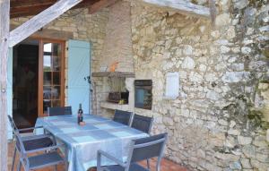 Maisons de vacances Nice home in Monestier with 2 Bedrooms, WiFi and Outdoor swimming pool : photos des chambres