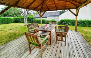 2 Bedroom Awesome Home In Chelun