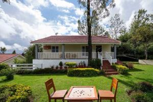 StayVista at Casa Pinnacle - Pet Friendly Home with Lawn