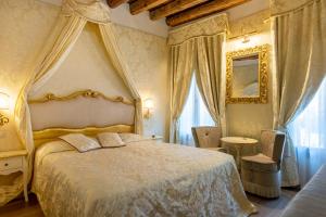 Double or Twin Room with View room in B&B Patatina