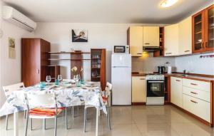 Awesome Apartment In Crikvenica With 3 Bedrooms And Wifi