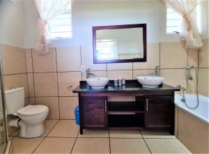 Colonial Sands 205