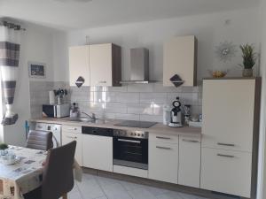 Ella's Wolke Appartements - EW4 - 3hvězdičkové hotely ve městě Zweibrücken