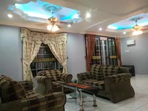 GR HOMESTAY - Pekan Putatan