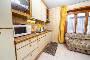 Two-Bedroom Apartment (5 Adults) room in Chalet La Nuvola