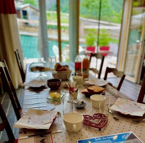 B&B / Chambres d'hotes La Ferme des Etroits : photos des chambres