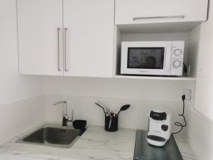 Suites JM - Les Pins Marines - Jacuzzi & Vue Mer