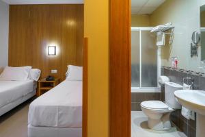 Twin Room room in Hostal Acueducto Los Milagros