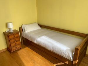 Casa de poble acollidora,amb llar de foc,