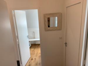 Maisons de vacances VILLA 600m de la plage calme Location possible a partir de 3 nuitees, pouvant accueillir 6-8 pers Activites nautiques randonnee velo peche golf casinos : photos des chambres